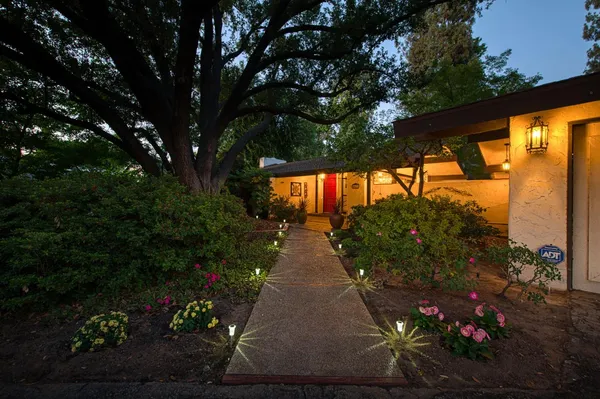 $779,000 | 5453 North Brooks Avenue, Fresno, CA 93711