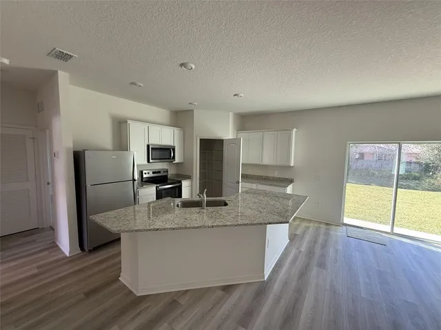 $3,100 | 8715 98th Court, Vero Beach, FL 32967