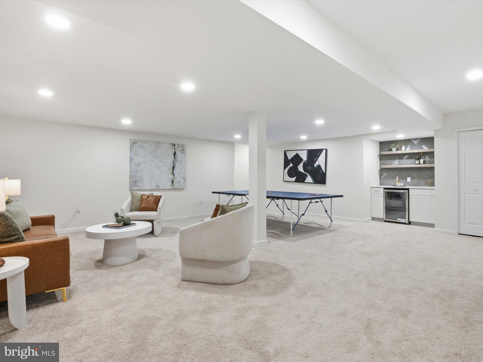 2133 Freda Drive Vienna, VA 22181 - Photo 22 of 45 a living room with furniture and white walls