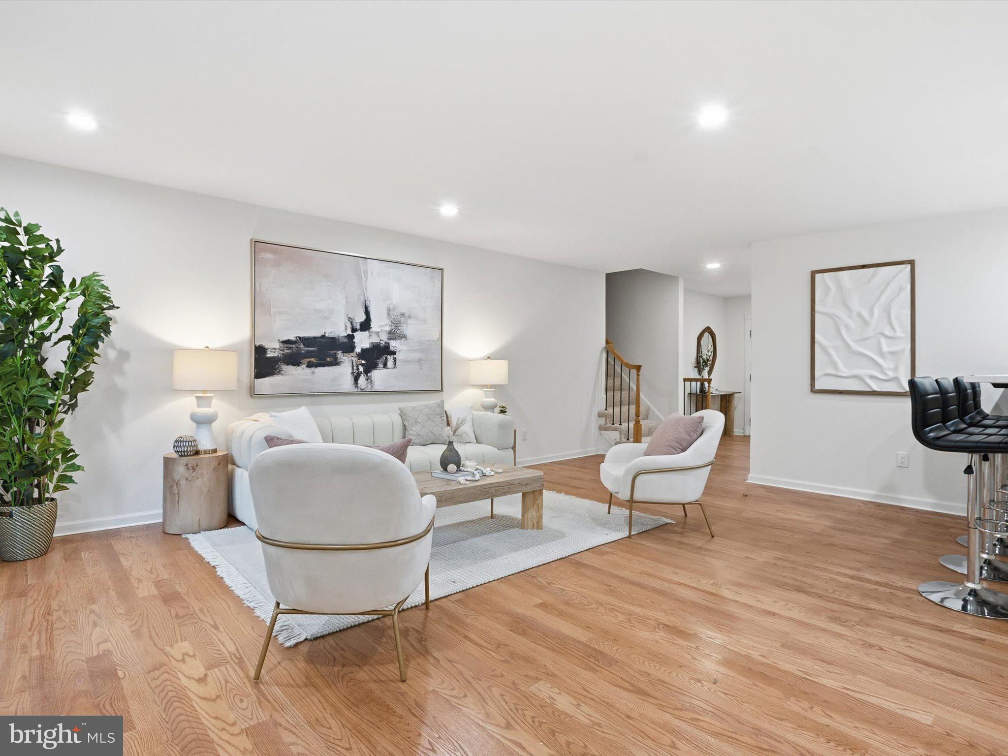 2133 Freda Drive Vienna, VA 22181 - Photo 3 of 45 a living room with furniture and a table