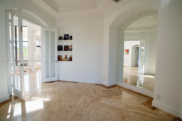 $3,450,000 | 260 Northeast Wavecrest Court, Boca Raton, FL 33432