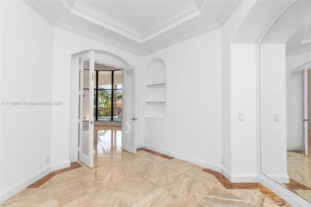 $3,450,000 | 260 Northeast Wavecrest Court, Boca Raton, FL 33432