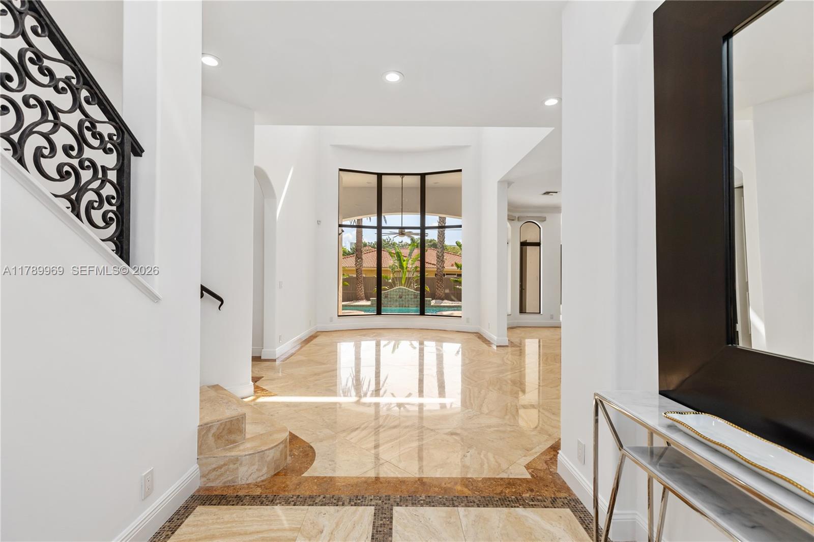 260 Northeast Wavecrest Court Boca Raton, FL 33432 - Photo 5 of 82