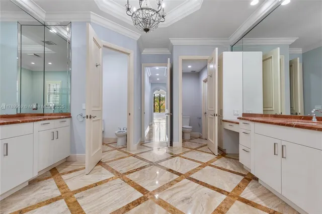 $3,450,000 | 260 Northeast Wavecrest Court, Boca Raton, FL 33432