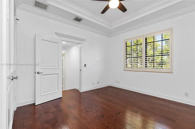 $3,450,000 | 260 Northeast Wavecrest Court, Boca Raton, FL 33432