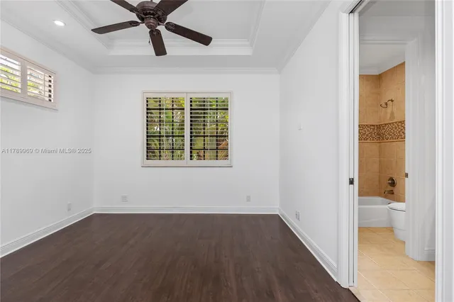 $3,450,000 | 260 Northeast Wavecrest Court, Boca Raton, FL 33432