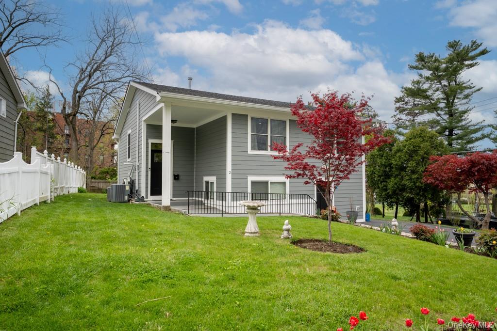 2 Martin Road Ossining, NY 10562 - Photo 2 of 31