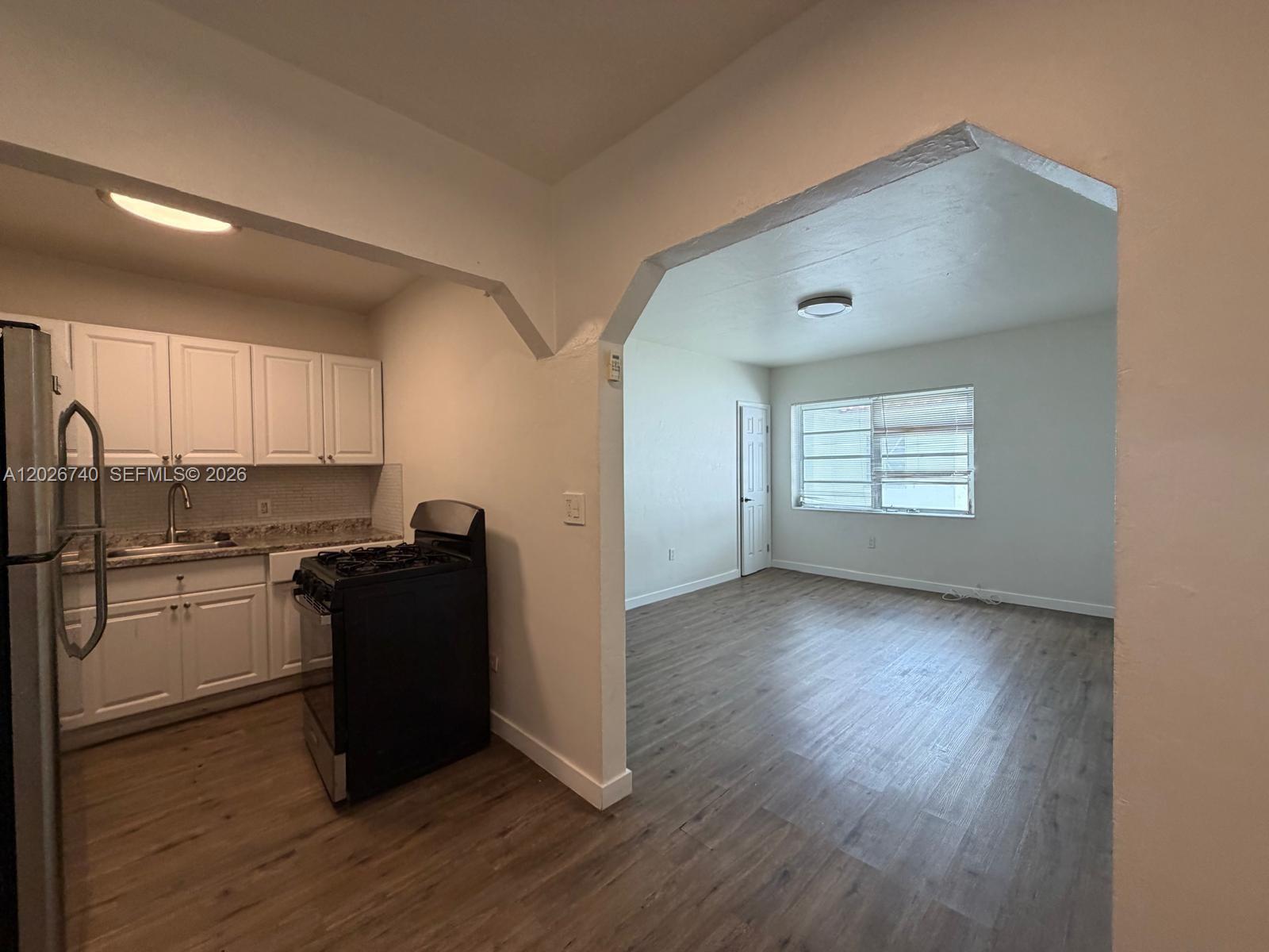 535 Southwest 7th Street, Unit 4 Miami, FL 33130 - Photo 6 of 11