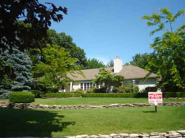 232 Stephens Road Grosse Pointe, MI 48236 - Photo 11 of 12 31040825-10.JPG