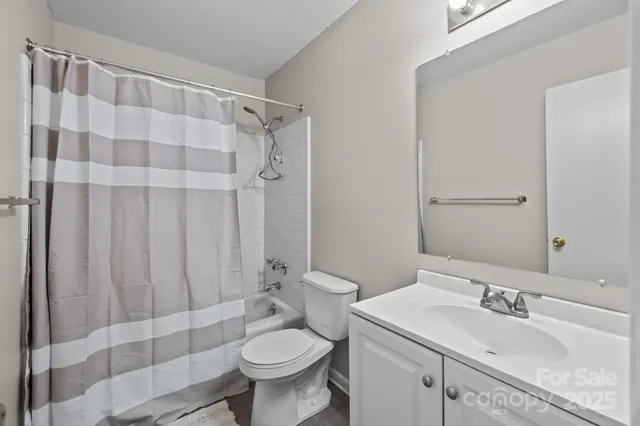 $198,500 | 4600 Coronado Drive, Unit B, Charlotte, NC 28212