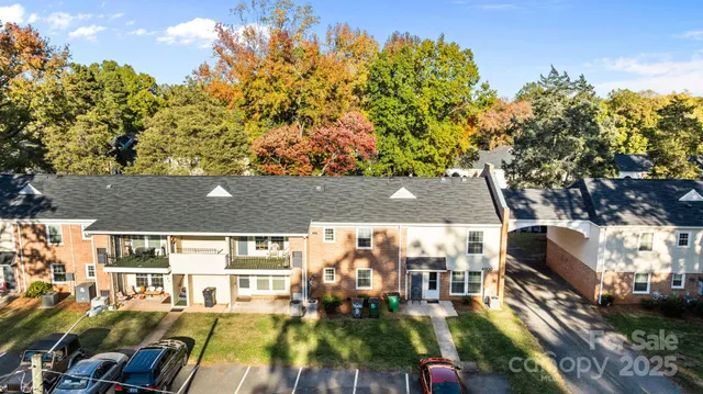 $198,500 | 4600 Coronado Drive, Unit B, Charlotte, NC 28212