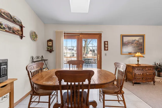 $350,000 | 1106 Pheasant Trail, Carol Stream, IL 60188