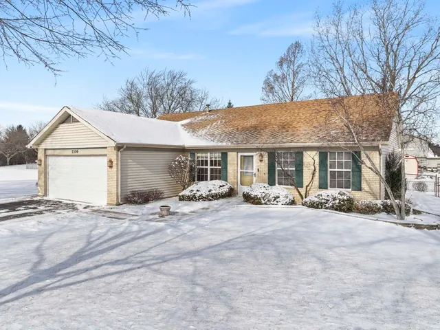 $350,000 | 1106 Pheasant Trail, Carol Stream, IL 60188