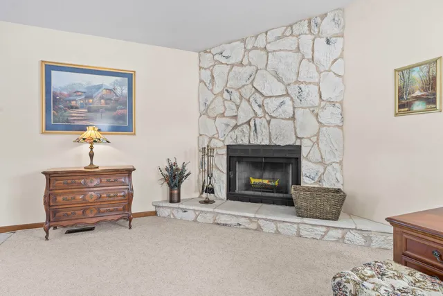 $350,000 | 1106 Pheasant Trail, Carol Stream, IL 60188