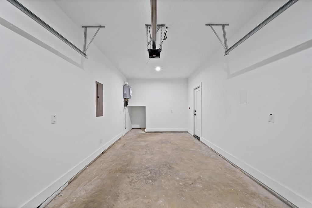 2912 Brigham Lane Dallas, TX 75215 - Photo 23 of 24