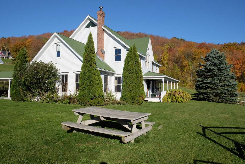 56 Kew Vasseur Road Fayston, VT 05673 - Photo 2 of 31