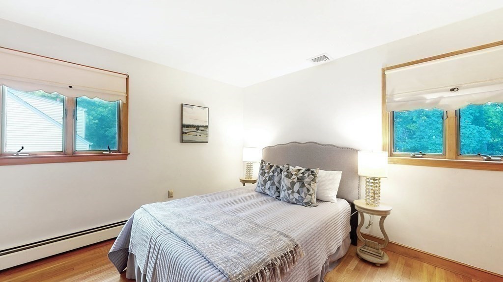33 John Street Newton, MA 02459 - Photo 14 of 34
