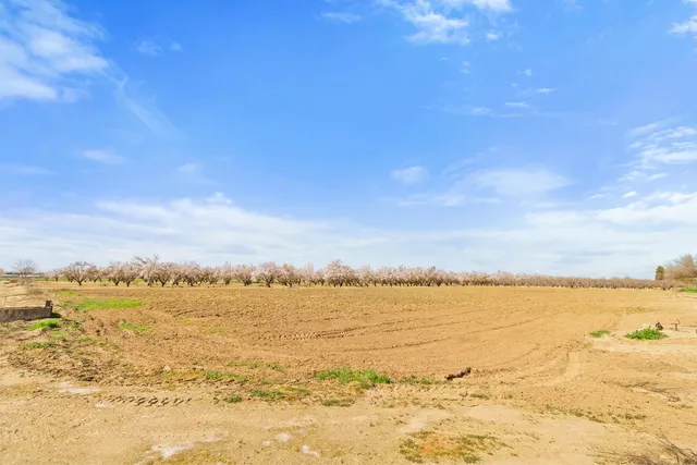 a view of a lake view