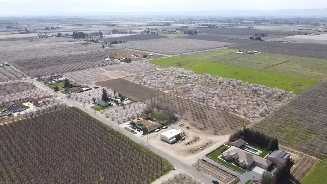 $899,000 | 5575 East Whitmore Avenue, Hughson, CA 95326