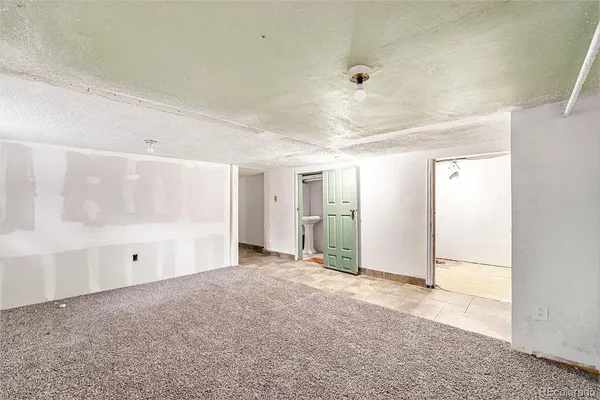 a view of empty room