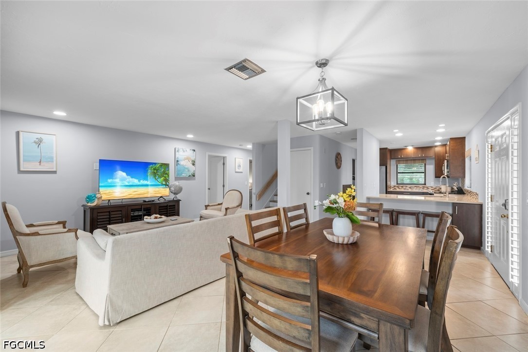 1410 Sand Castle Road Sanibel, FL 33957 - Photo 4 of 38