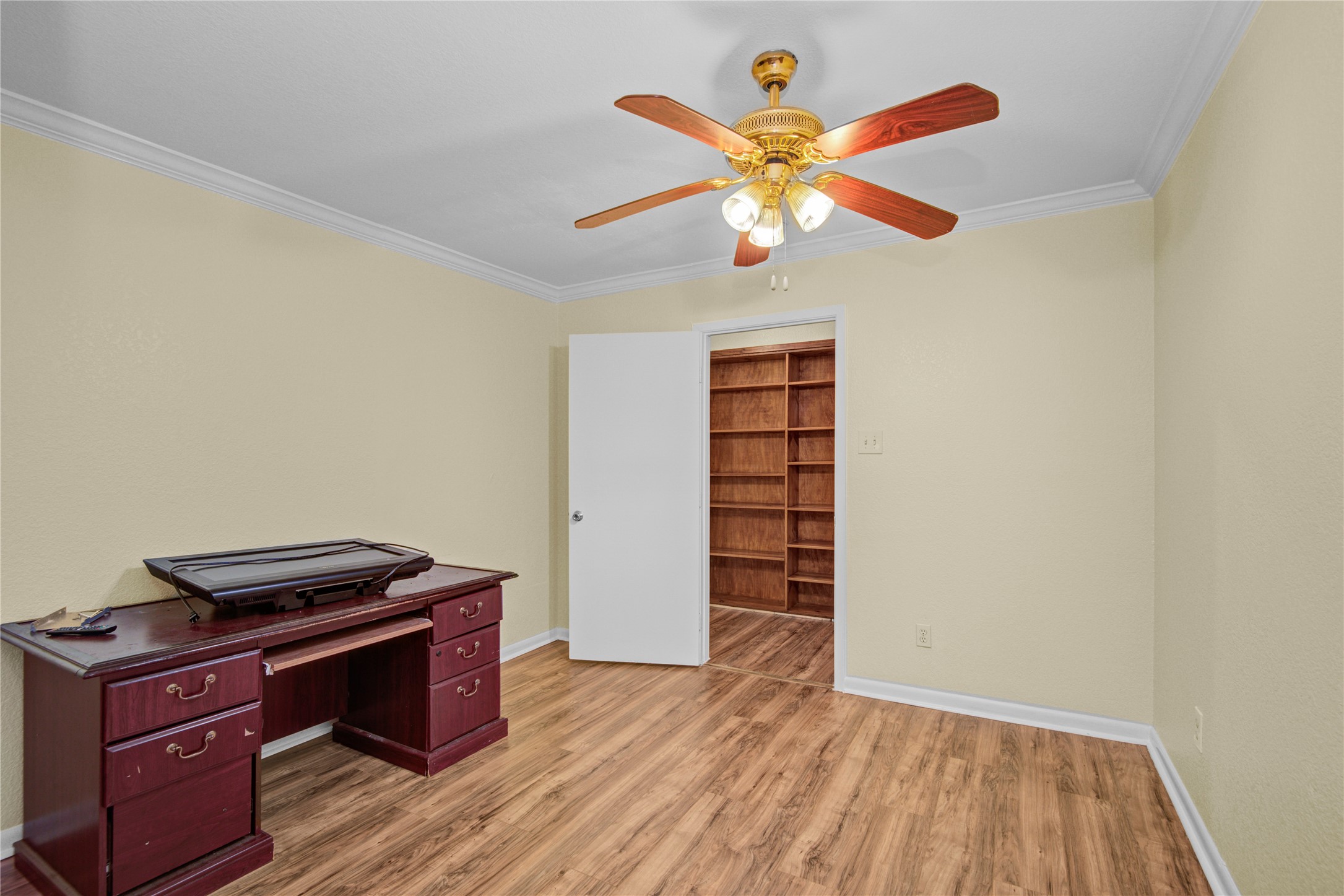 8565 Ridgepoint Drive Houston, TX 77055 - Photo 24 of 43