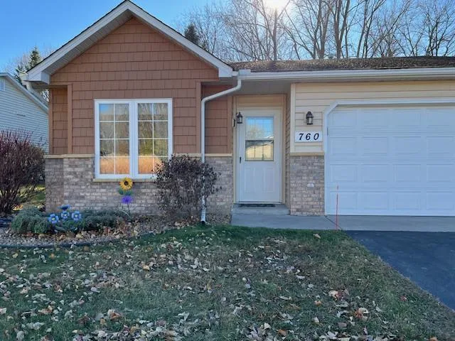 $332,000 | 760 Garceau Lane, Vadnais Heights, MN 55127