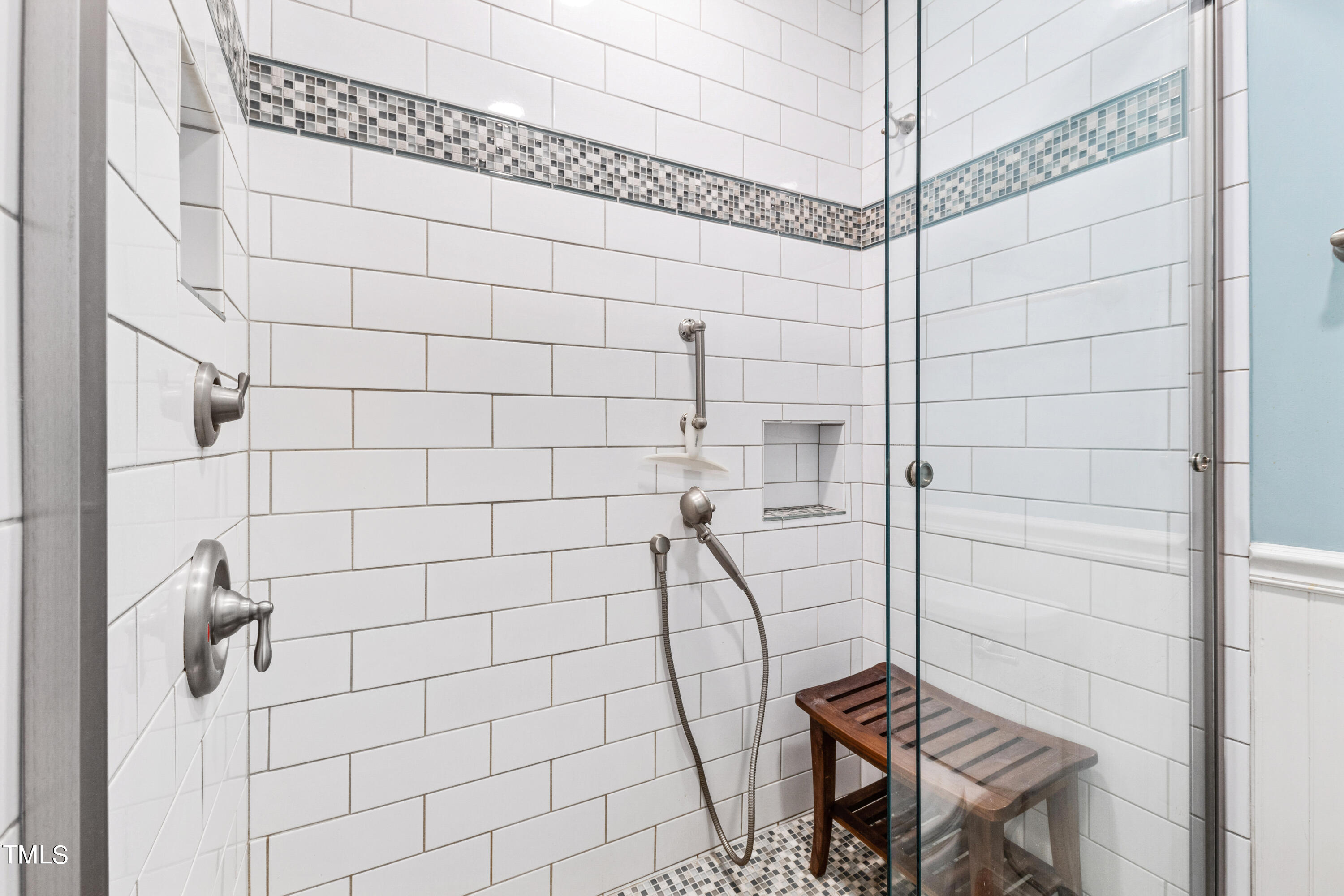 4914 Connell Drive Raleigh, NC 27612 - Photo 25 of 58 BAthroom 2