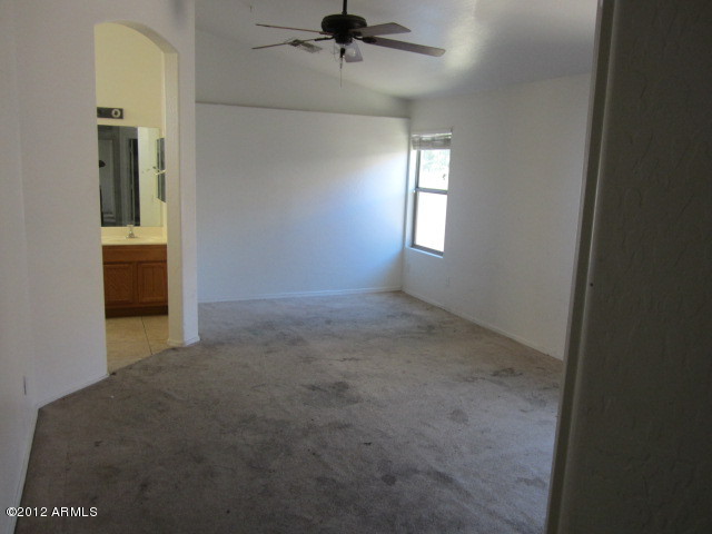403 West Harwell Road Phoenix, AZ 85041 - Photo 32 of 39 Master bedroom