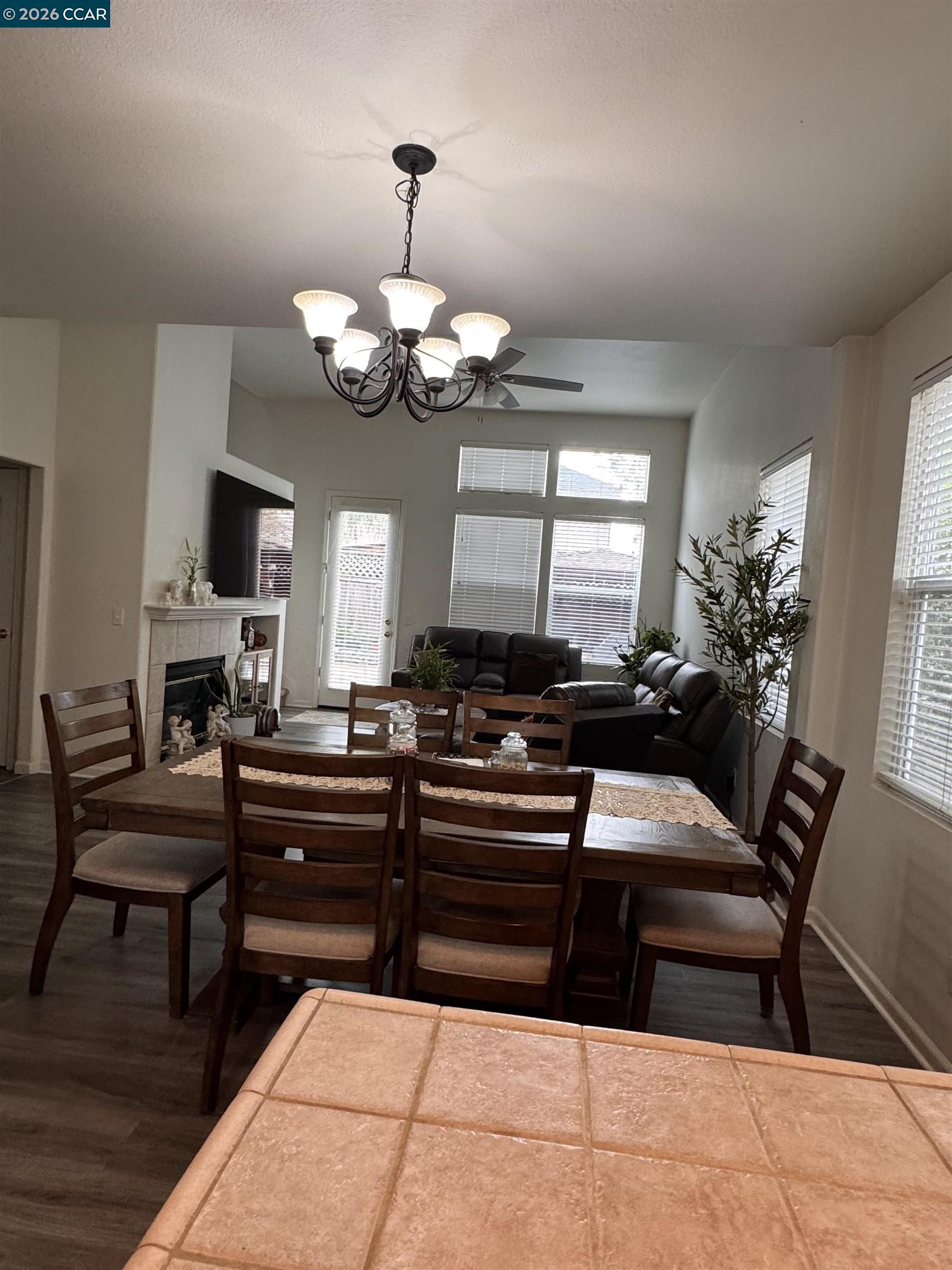 2512 Covelline Street Santa Rosa, CA 95407 - Photo 4 of 11
