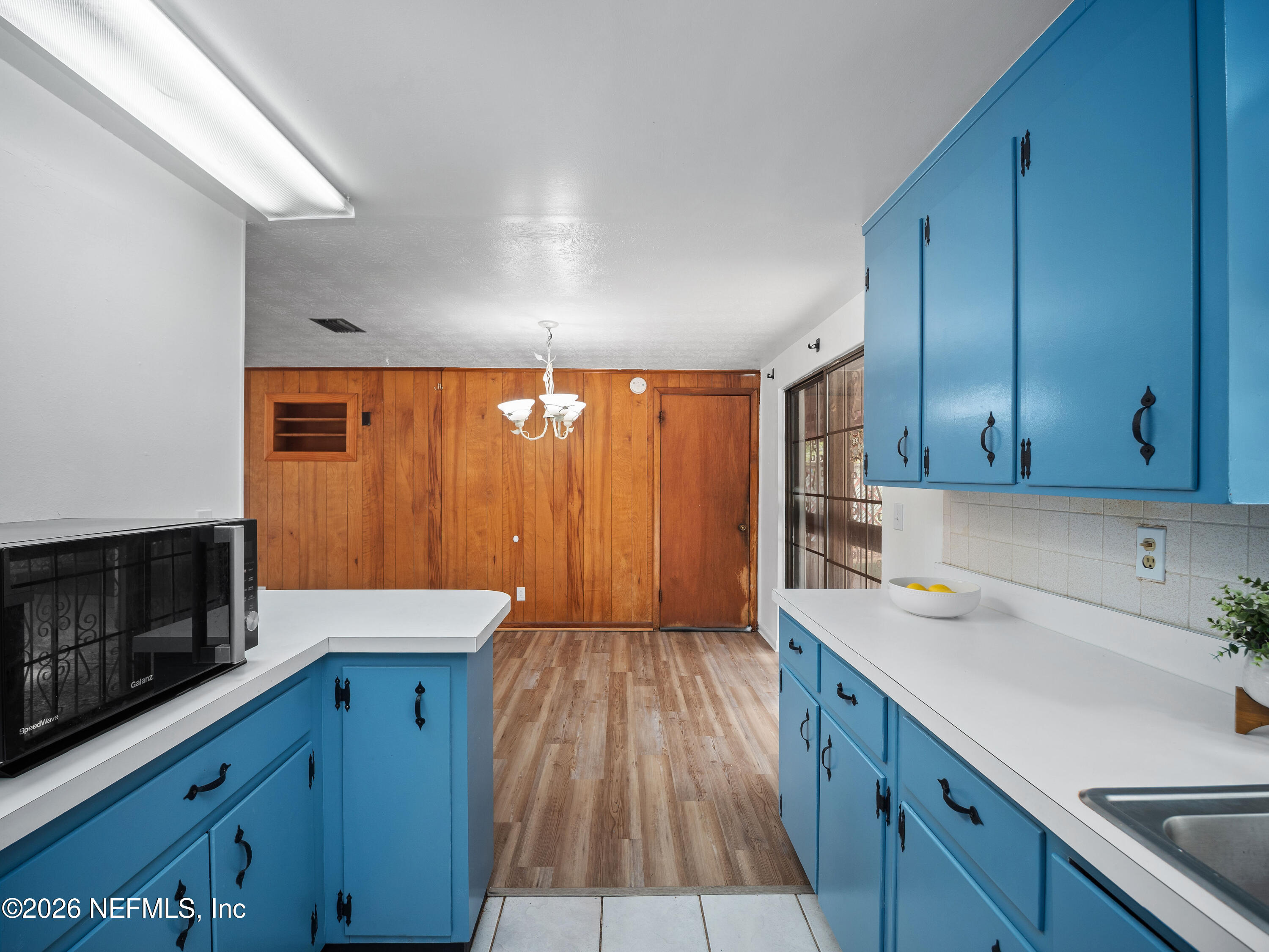 918 Bacall Road Jacksonville, FL 32218 - Photo 16 of 41 Kitchen