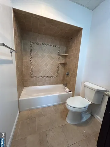 $2,500 | 61 Kansas Street, Unit 3C, Hackensack, NJ 07601