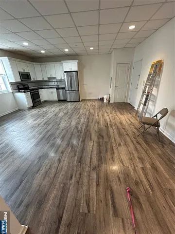 $2,500 | 61 Kansas Street, Unit 3C, Hackensack, NJ 07601