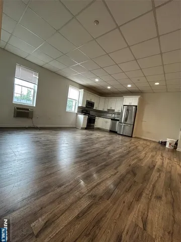 $2,500 | 61 Kansas Street, Unit 3C, Hackensack, NJ 07601