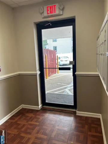 $2,500 | 61 Kansas Street, Unit 3C, Hackensack, NJ 07601