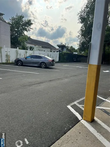 $2,500 | 61 Kansas Street, Unit 3C, Hackensack, NJ 07601