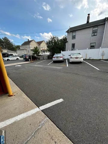 $2,500 | 61 Kansas Street, Unit 3C, Hackensack, NJ 07601