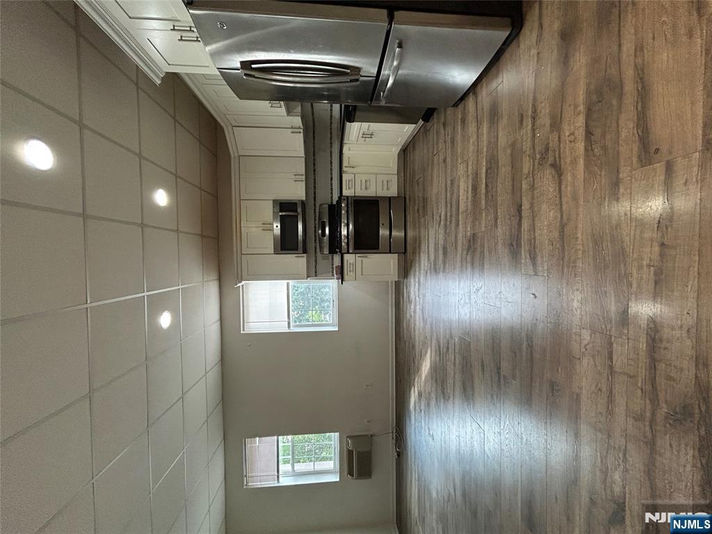 61 Kansas Street, Unit 3C Hackensack, NJ 07601 - Photo 3 of 38