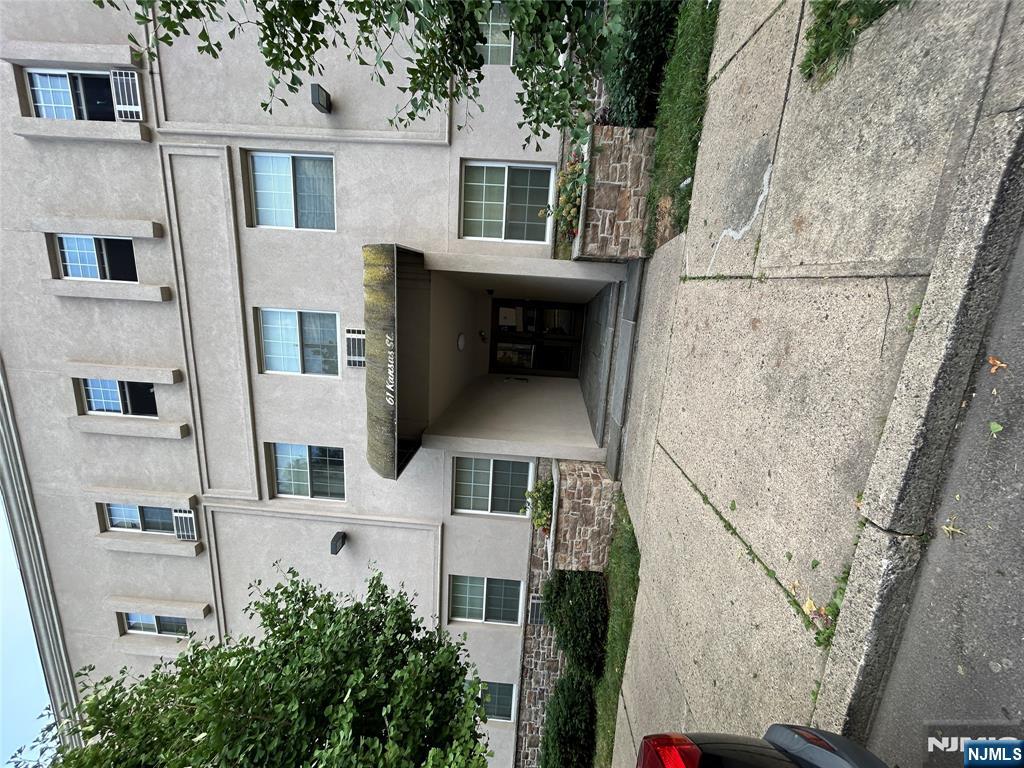 61 Kansas Street, Unit 3C Hackensack, NJ 07601 - Photo 34 of 38