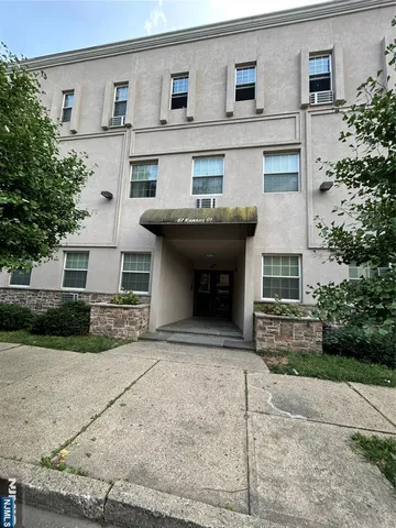 $2,500 | 61 Kansas Street, Unit 3C, Hackensack, NJ 07601