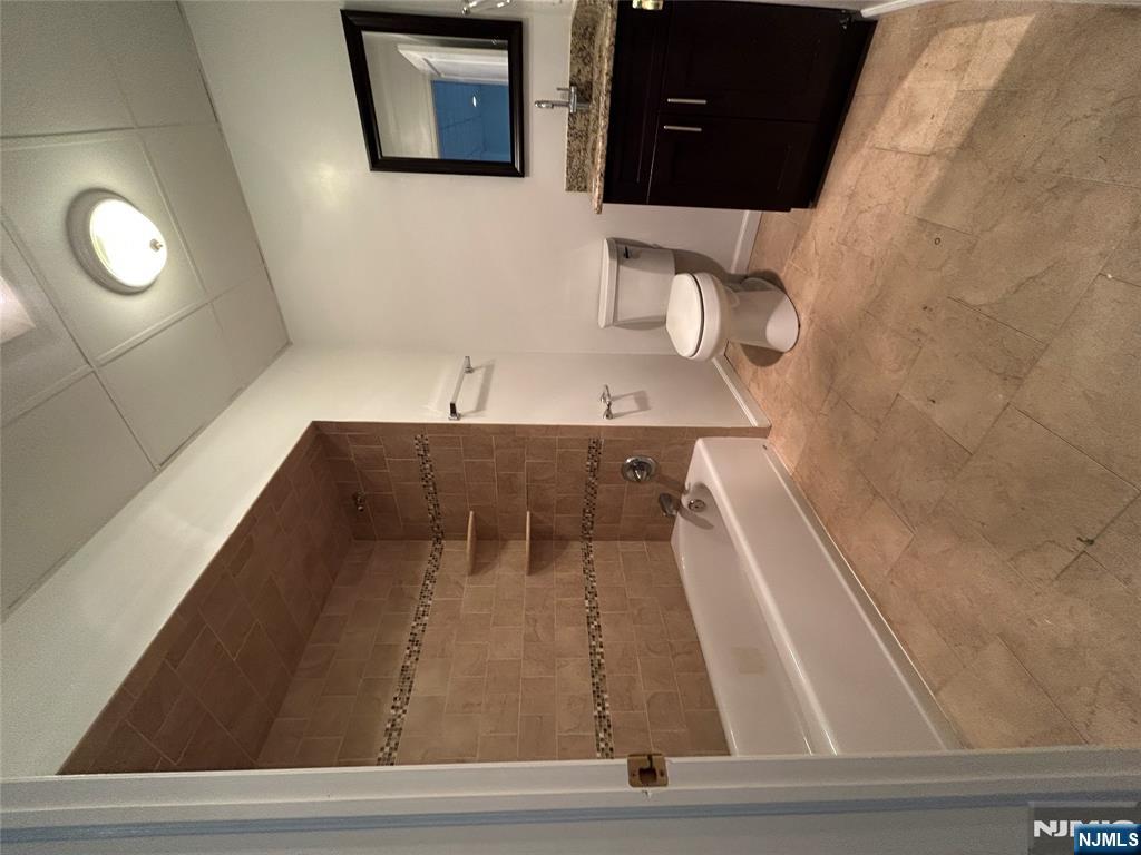 61 Kansas Street, Unit 3C Hackensack, NJ 07601 - Photo 7 of 38