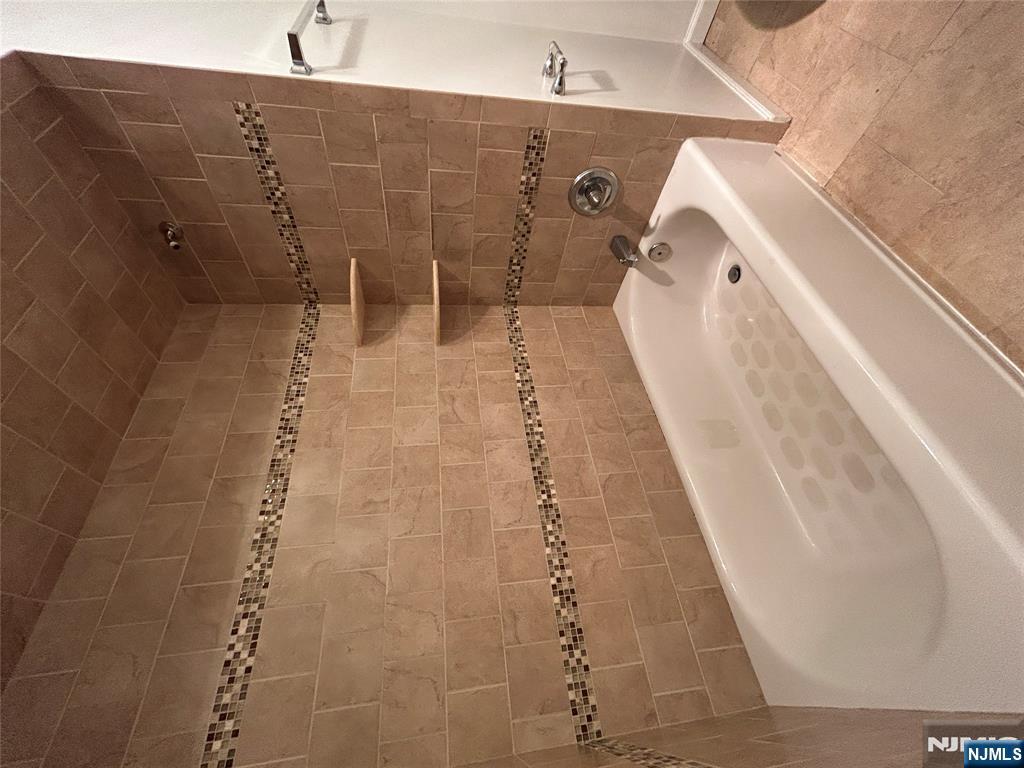 61 Kansas Street, Unit 3C Hackensack, NJ 07601 - Photo 9 of 38