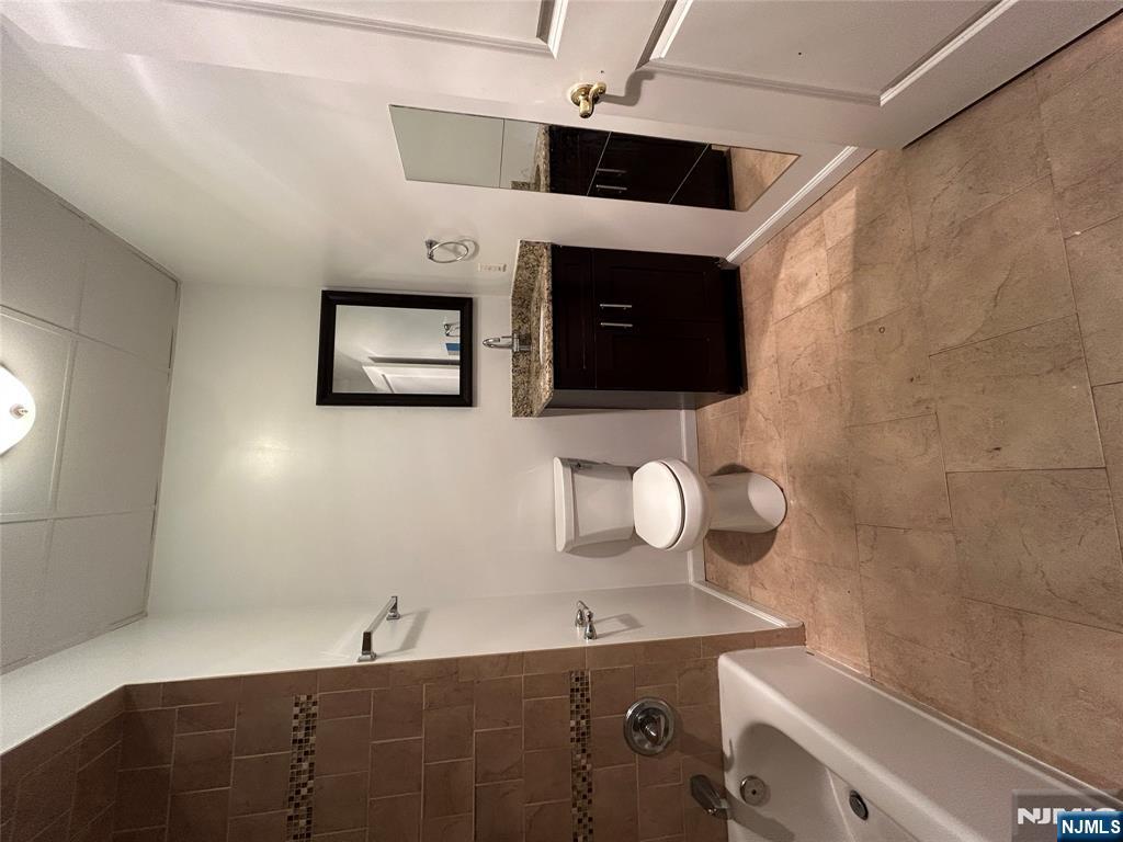 61 Kansas Street, Unit 3C Hackensack, NJ 07601 - Photo 10 of 38