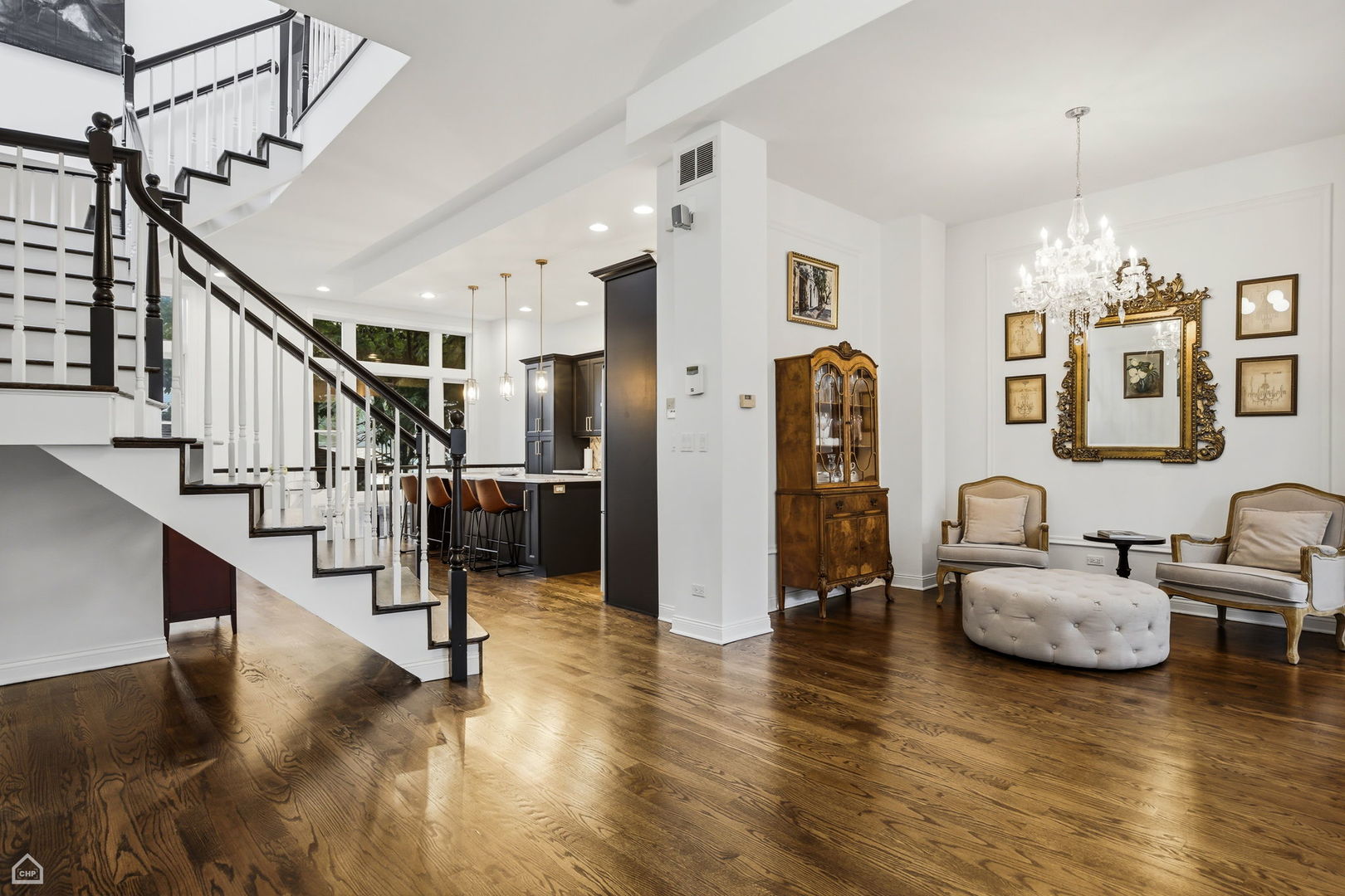 1310 West Roscoe Street Chicago, IL 60657 - Photo 11 of 48