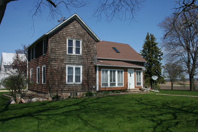 17261 Swanson Road Sycamore, IL 60178 - Photo 1 of 23