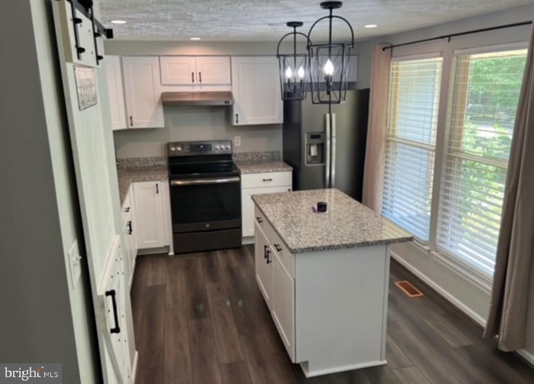 14582 Olde Kent Road Centreville, VA 20120 - Photo 10 of 22