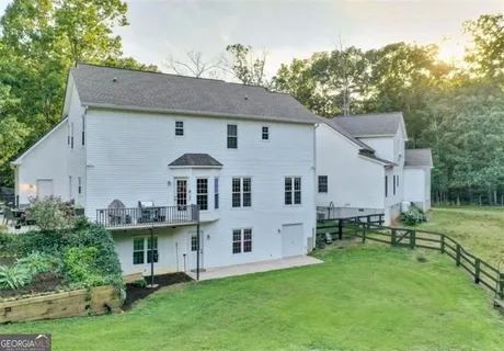 a view of outdoor space with a garden
