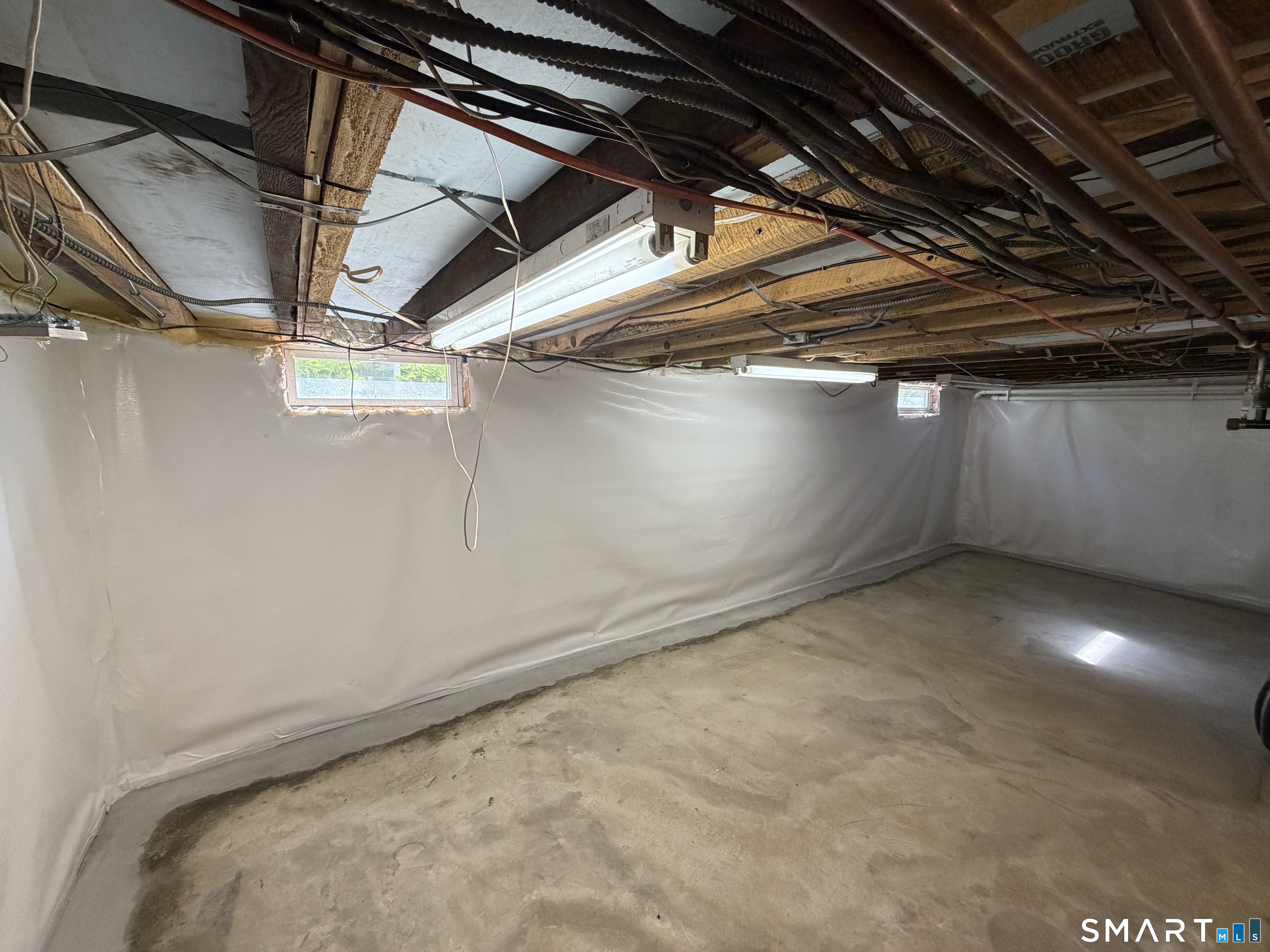 47 South Street Roxbury, CT 06783 - Photo 22 of 34 Newly installed by CT Baasement System with sump pump and dehumidifiers.