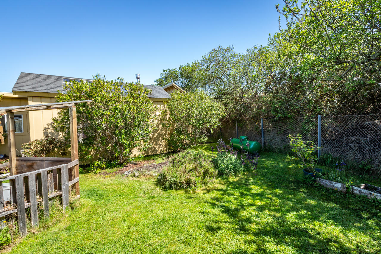 1952 Locke Street Arcata, CA 95521 - Photo 44 of 84