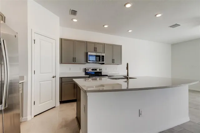 $290,000 | 11633 Glenside Terrace, Palmetto, FL 34221